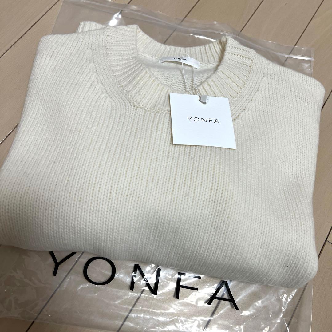 新品　YONFAヨンファ　ラムウールクルーネックプルオーバー　ニット アイボリー