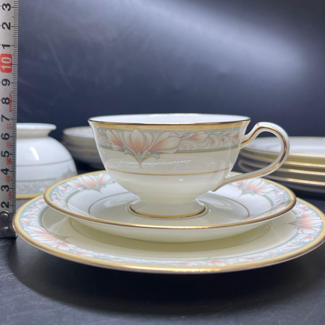 ノリタケ廃盤　シャーロット9670 洋食器セット　東Y7-1121③