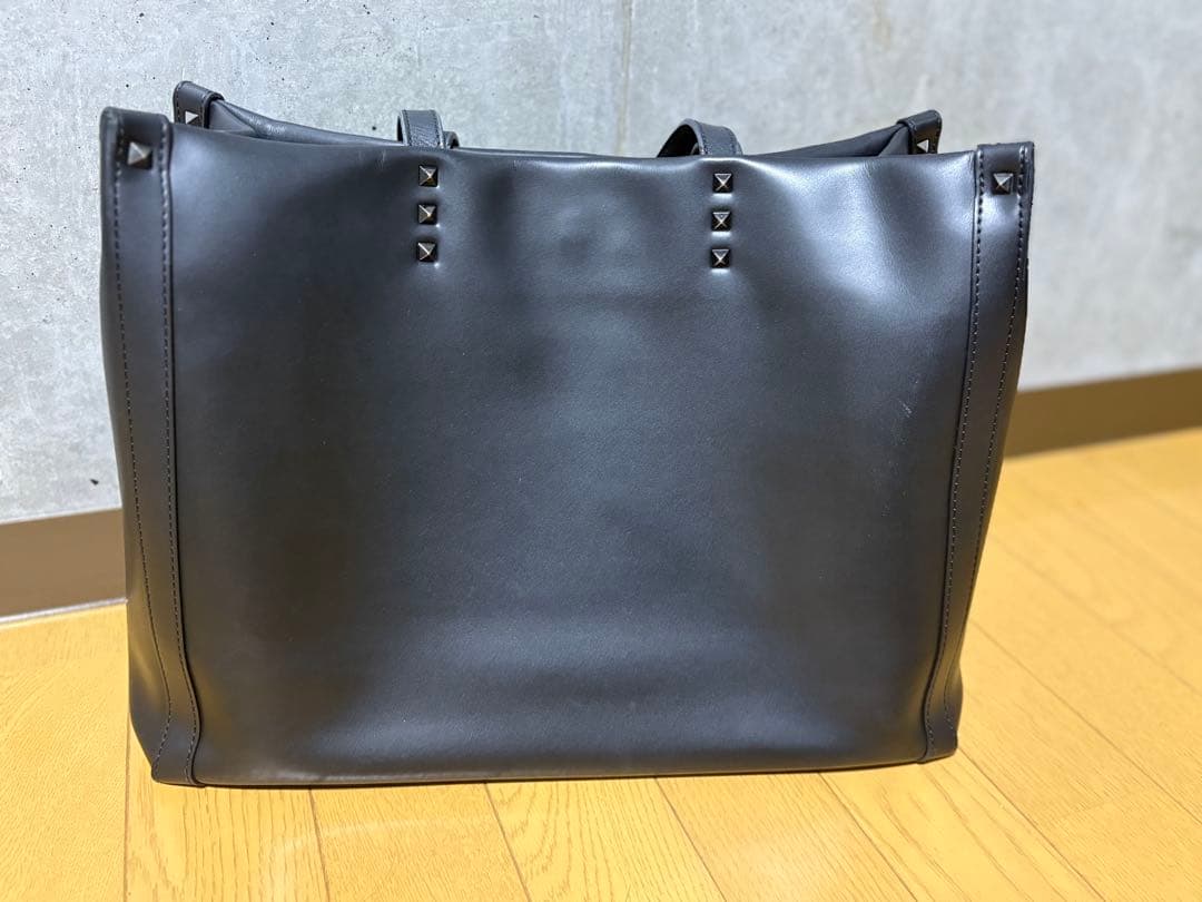 m：Valentino VLTN トートバッグ 黒