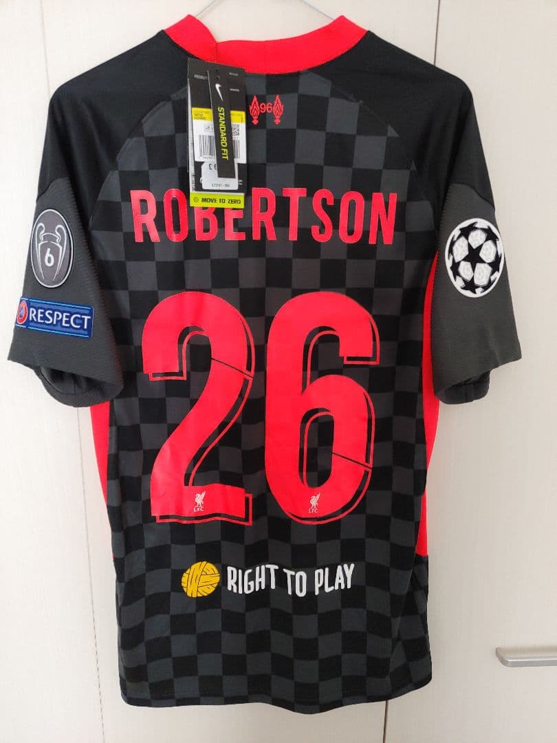 【未使用タグ付き/正規品】リバプール　ロバートソン　ユニフォーム