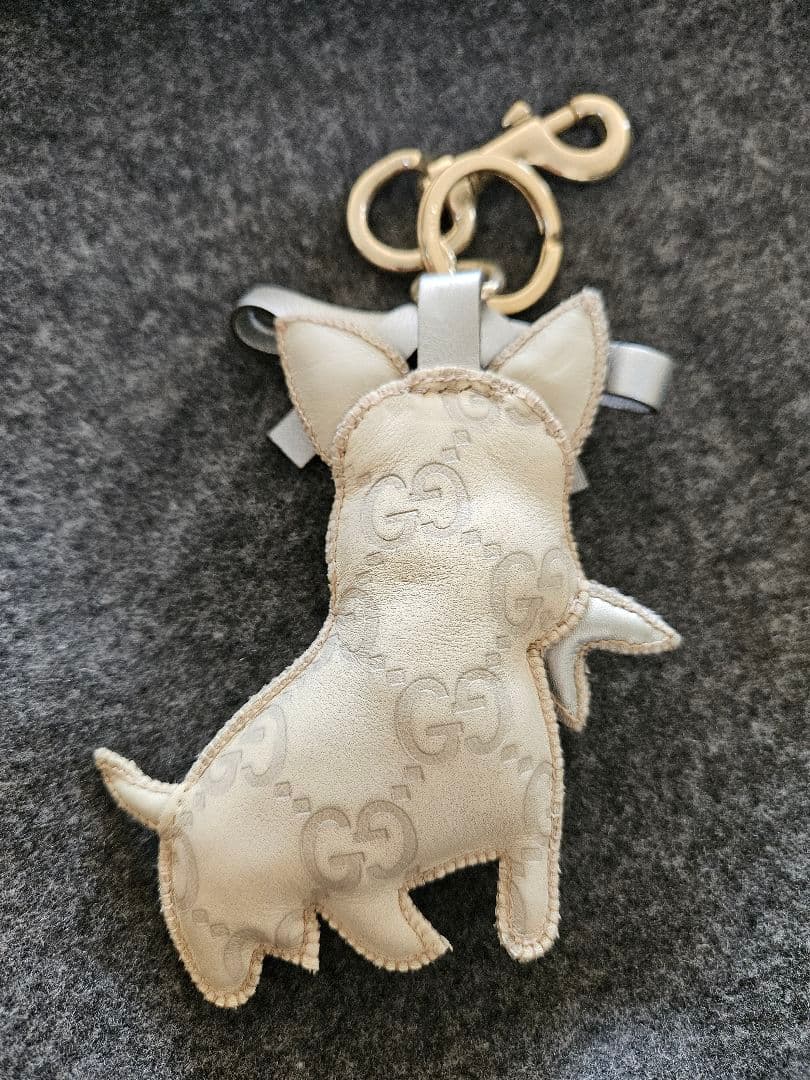 【晴】GUCCI 犬型キーホルダー