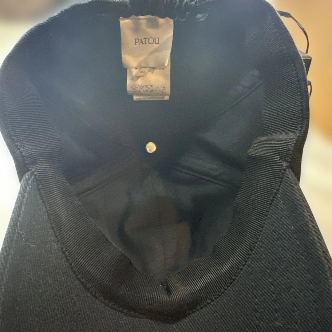 PATOU 黒 ベースボールキャップ