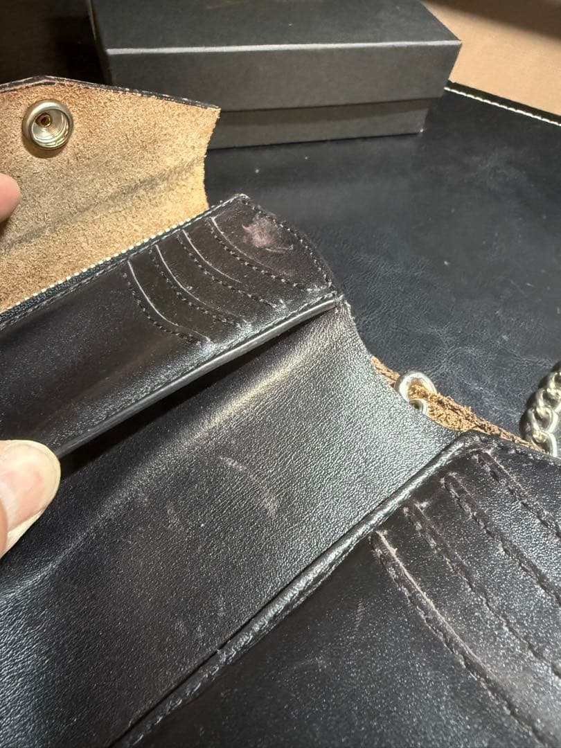 Schott ブラック レザー 二つ折り財布　ウォレットチェーン付き