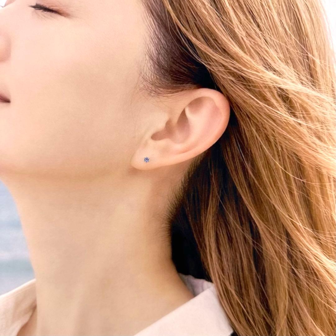 天然石　タンザナイト　ピアス　ＰＴ900　プラチナ