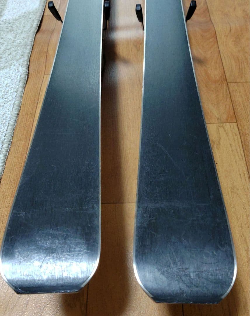 Hartジュニアスキー板　Quest RC Team138