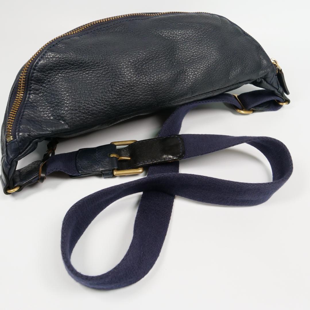 極美品✨フェリージ 1052 オールレザー ボディバッグ ネイビー シボ革