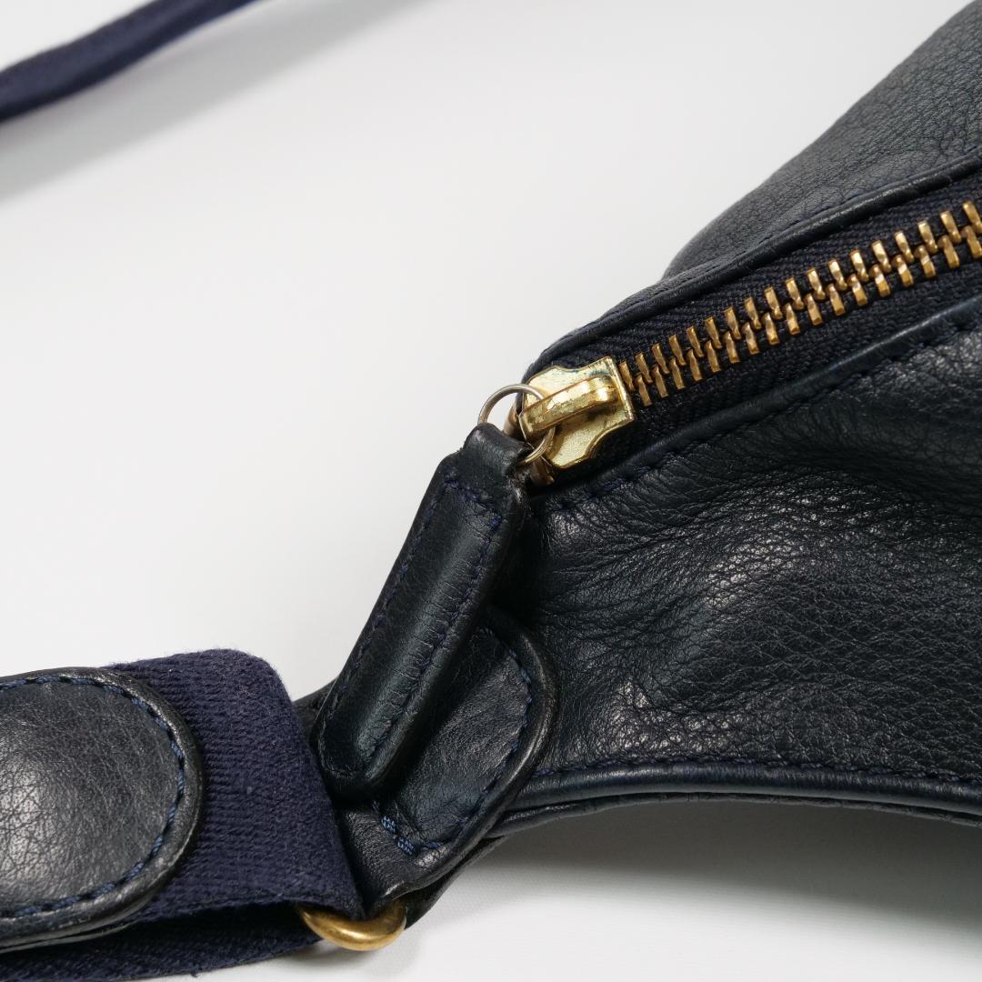 極美品✨フェリージ 1052 オールレザー ボディバッグ ネイビー シボ革