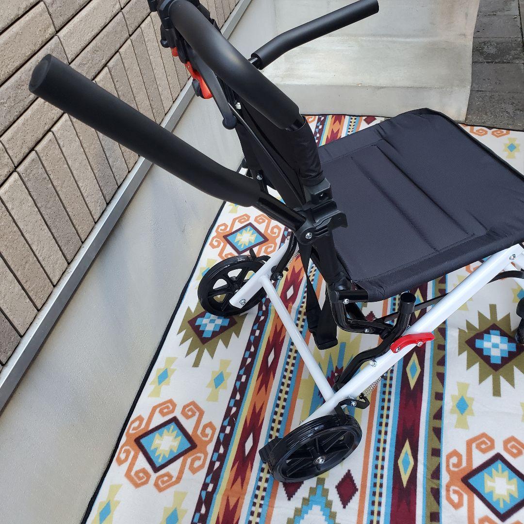 Y037 介助用車椅子 軽量 コンパクト 介助ブレーキ付 ノーパンクタイヤ 介護