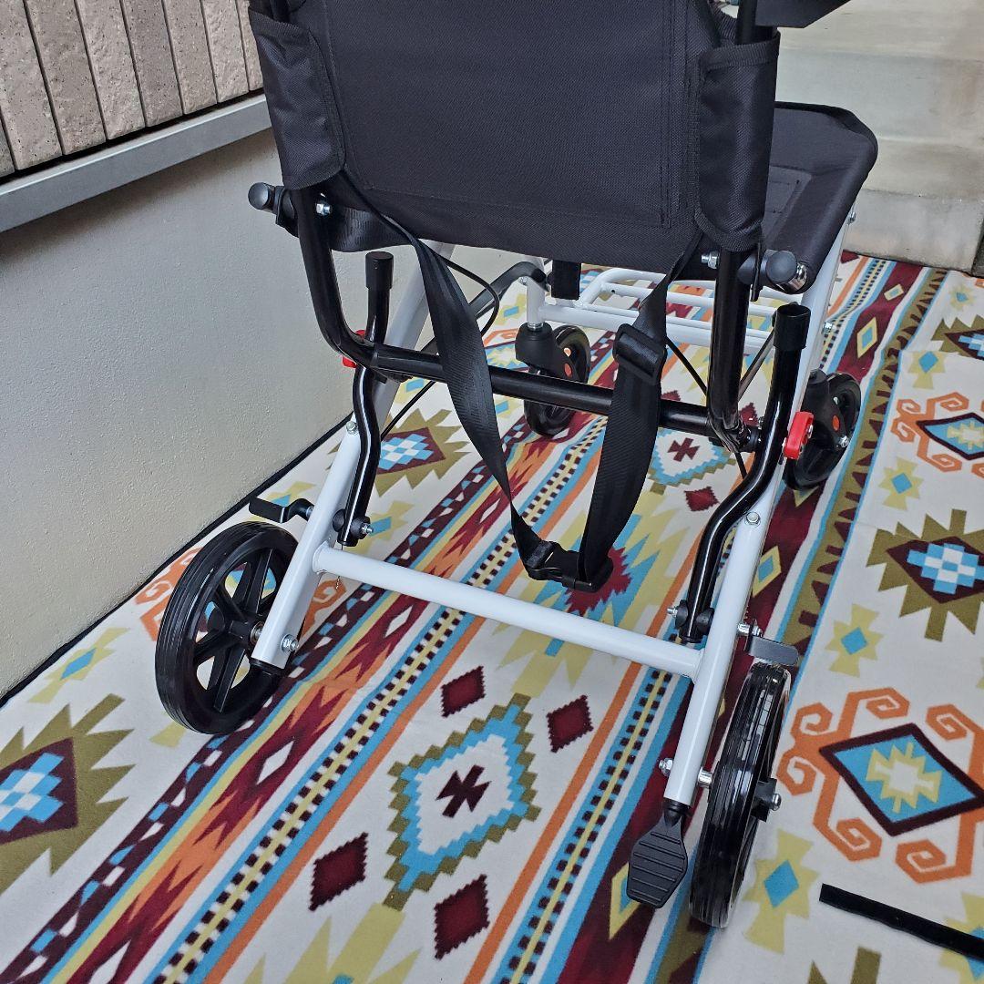Y037 介助用車椅子 軽量 コンパクト 介助ブレーキ付 ノーパンクタイヤ 介護
