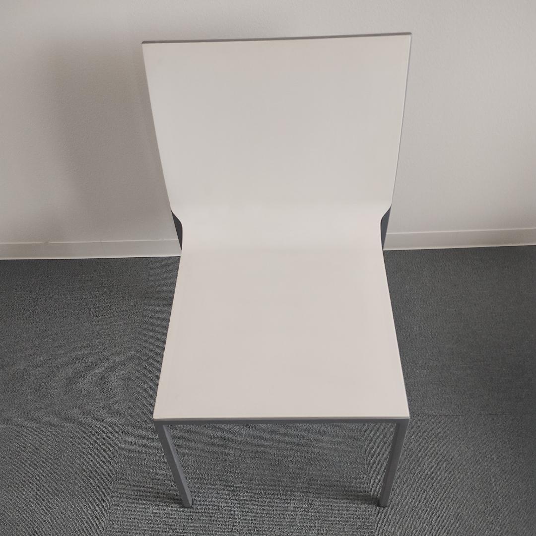 Cassina ixc.ULTRA スタッキングチェアホワイト1脚