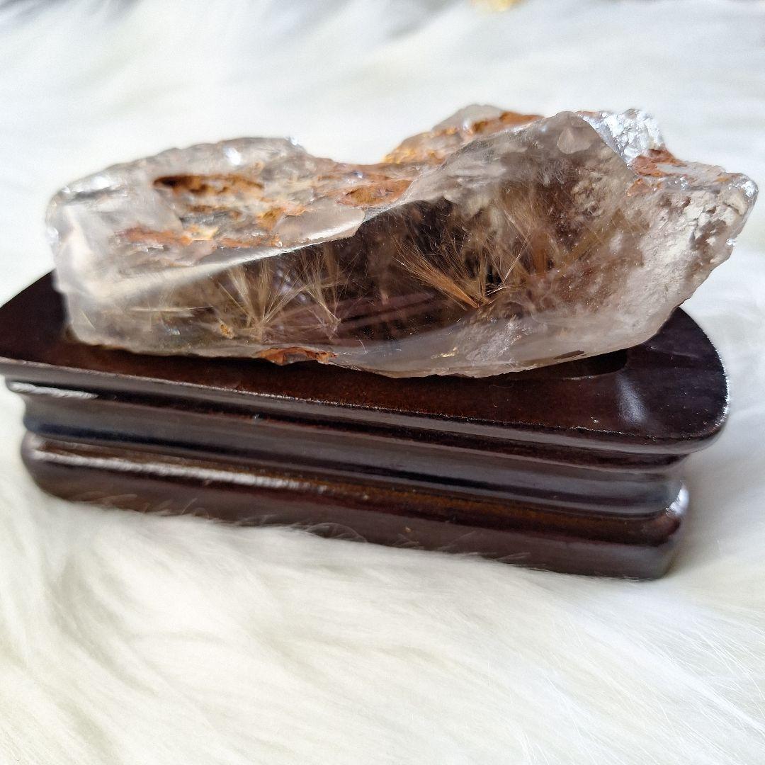 ★天然石★透明感がハンパないルチルクォーツ(台座付)