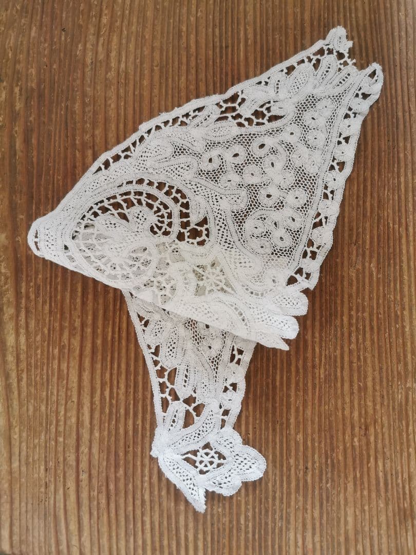 アンティークイタリア カントゥー＆ミラネーゼミックスボビンレース 付け襟クロス