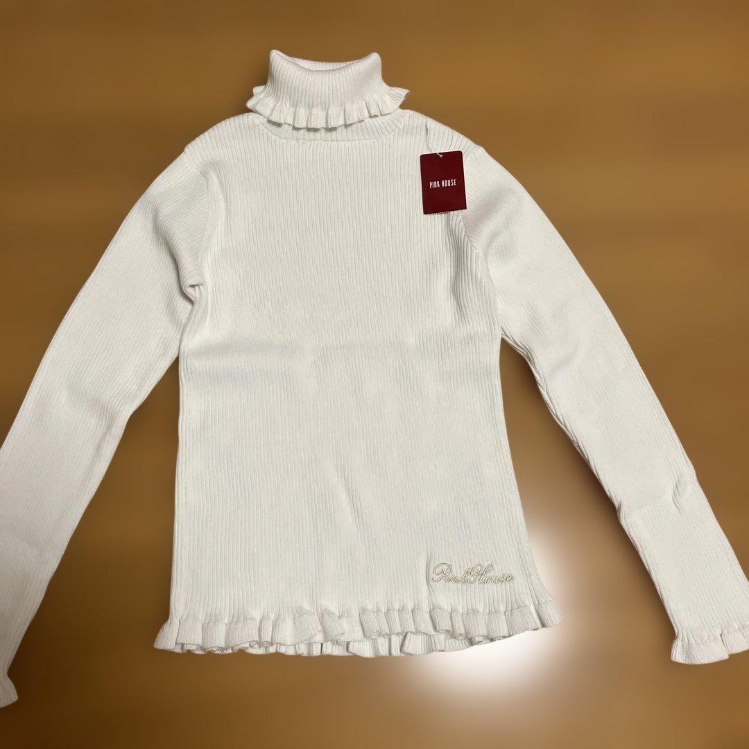 ピンクハウスタートルネック