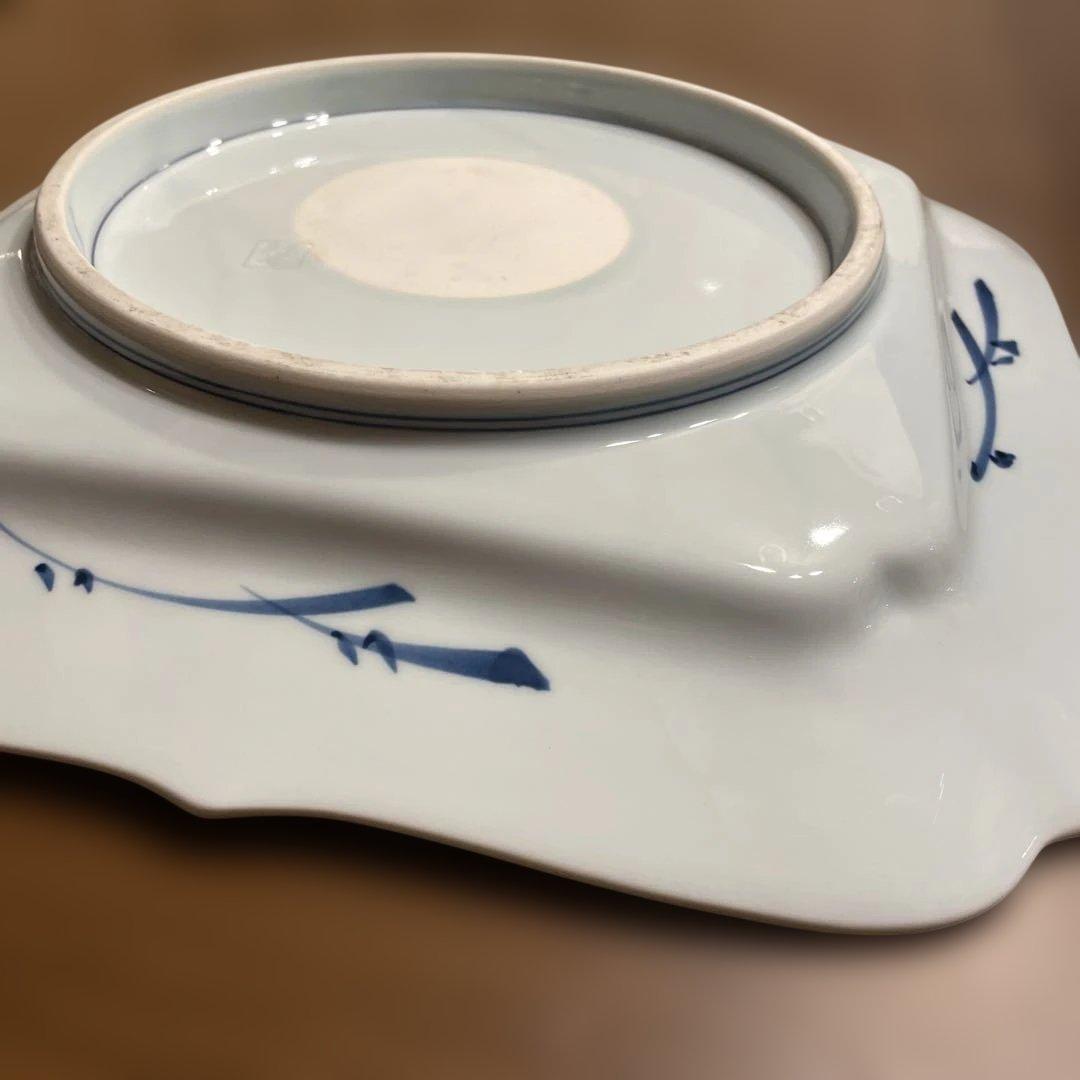 有田焼　親峯武堅　金彩花柄の高級大皿 約32cm