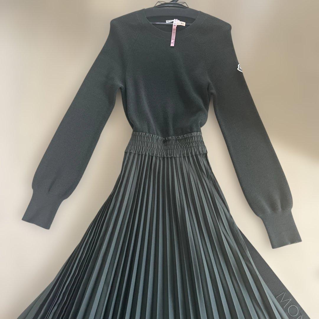 確約済み　モンクレール　ニット×プリーツ切り替えワンピース