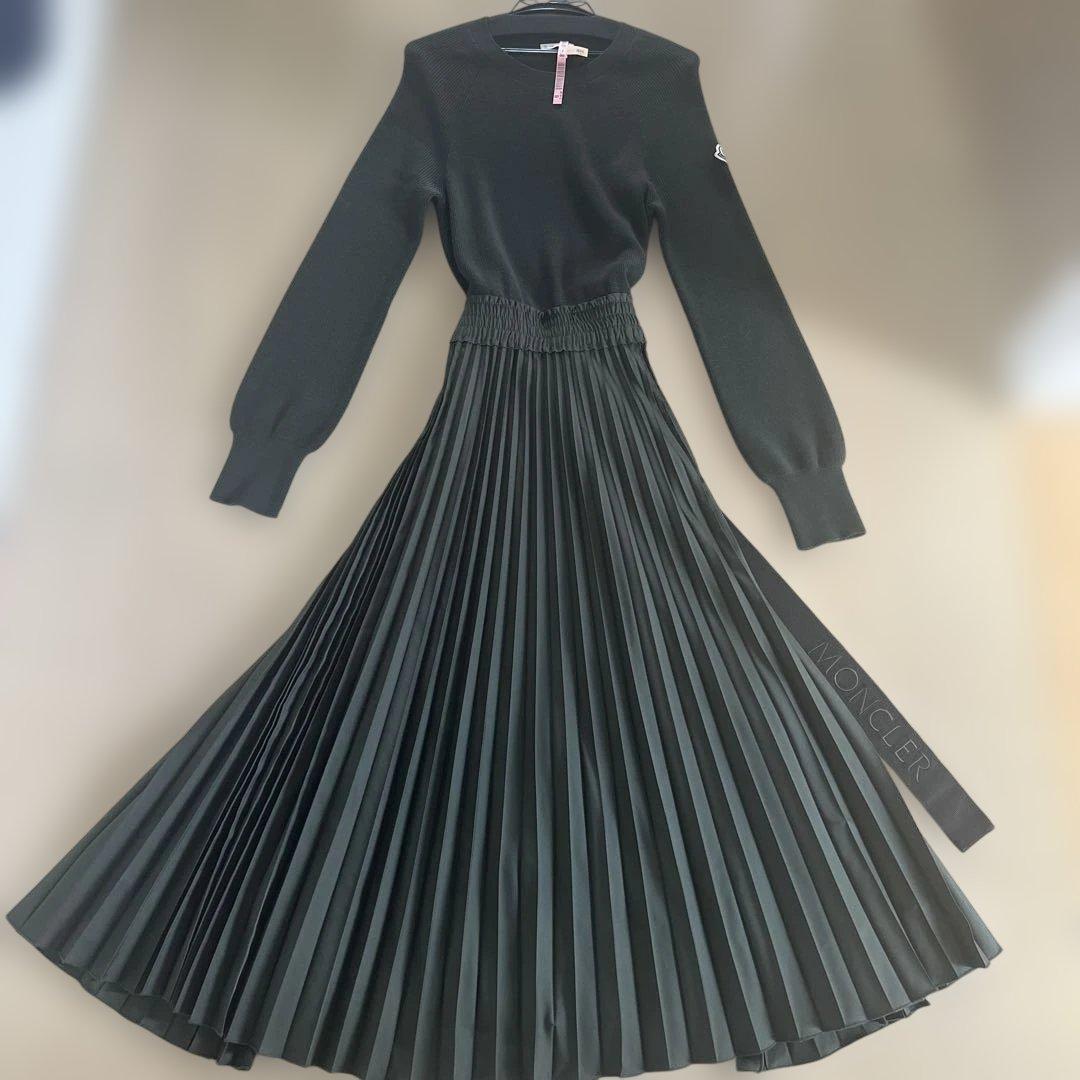 確約済み　モンクレール　ニット×プリーツ切り替えワンピース