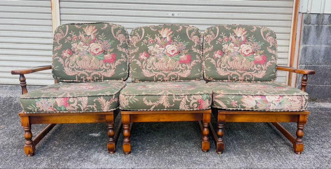 オールドKarimoku家具3コロニアルシリーズ カリモクソファ値下げ！