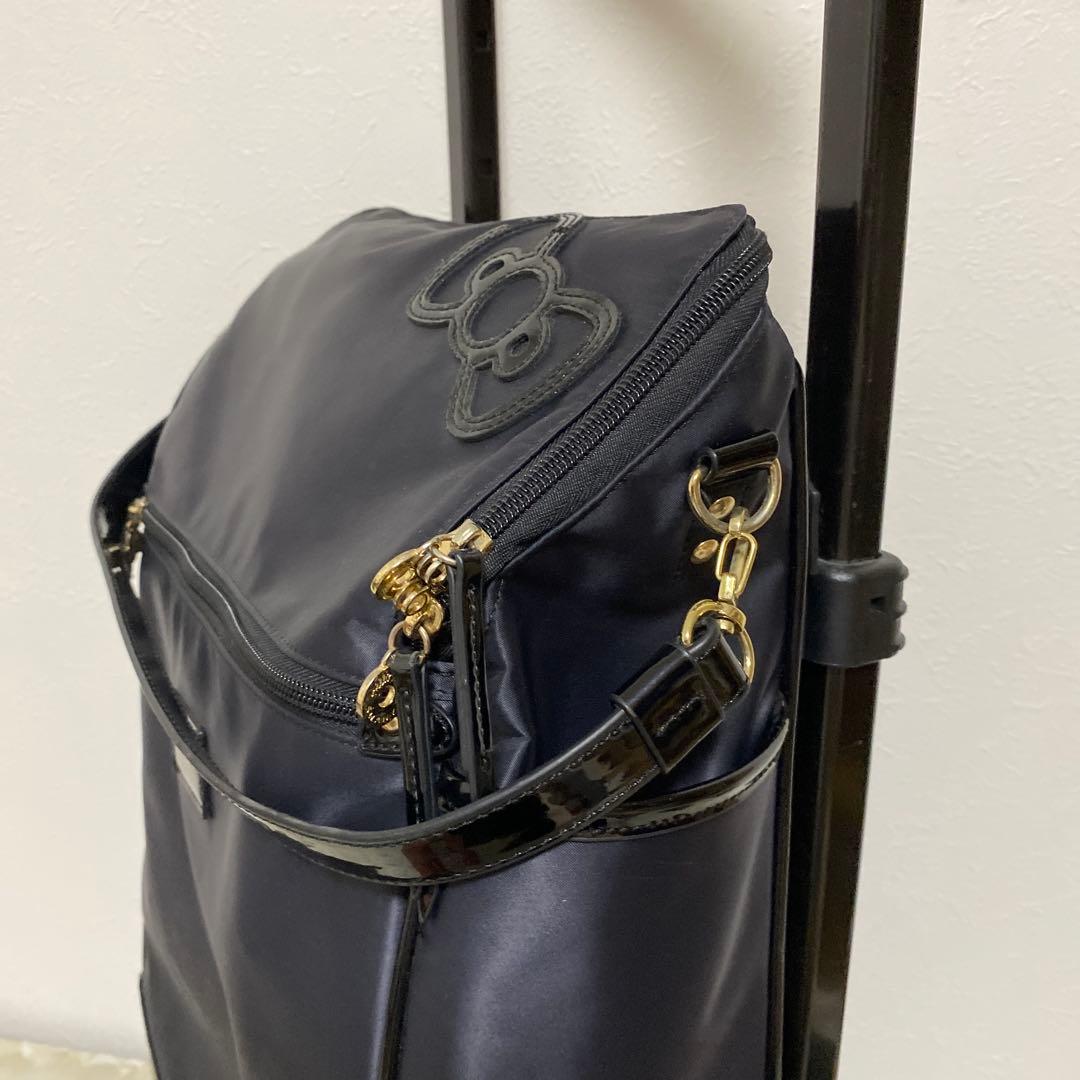 SWANY スワニー　ハローキティ　キャリーバック　キャリーケース　m12