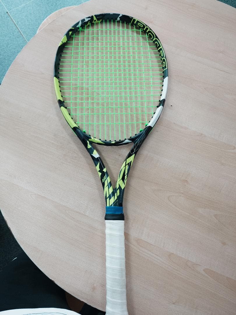 Babolat Pure Aero テニスラケット 300g G2