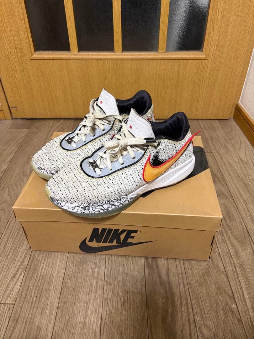 NIKE レブロン20 バッシュ