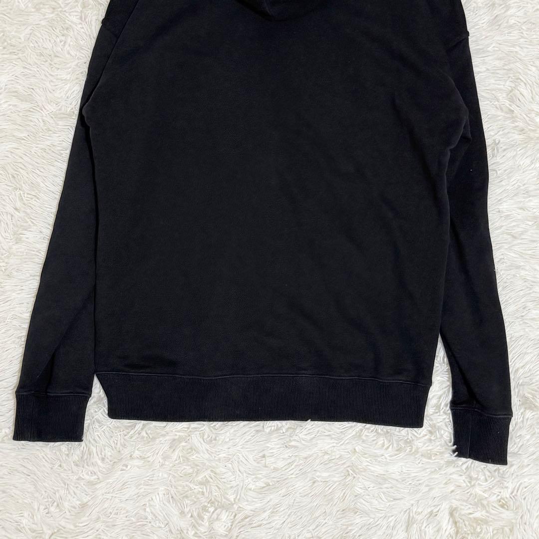 【目玉焼き】GIVENCHY　プルオーバーパーカー　ブランドロゴ　フード