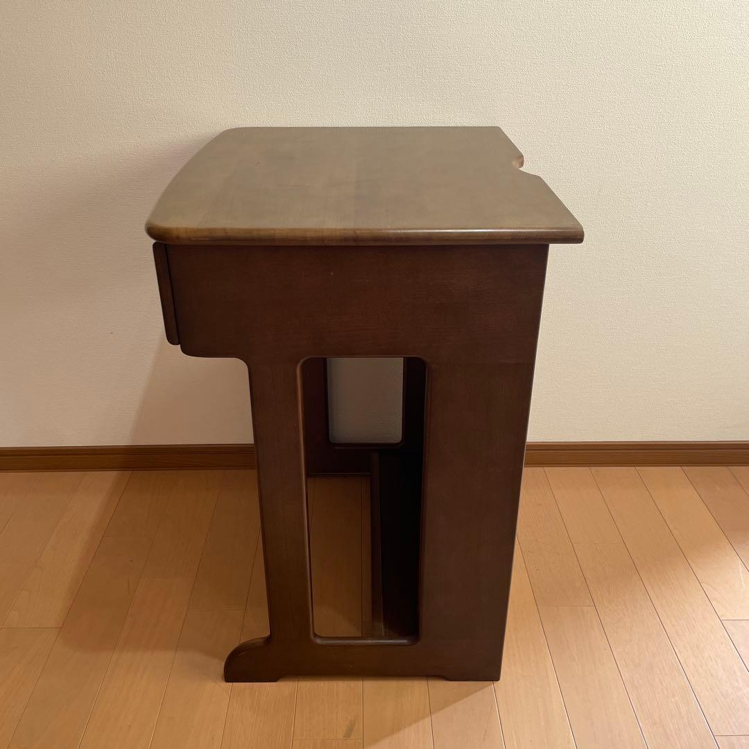 カリモク　デスク