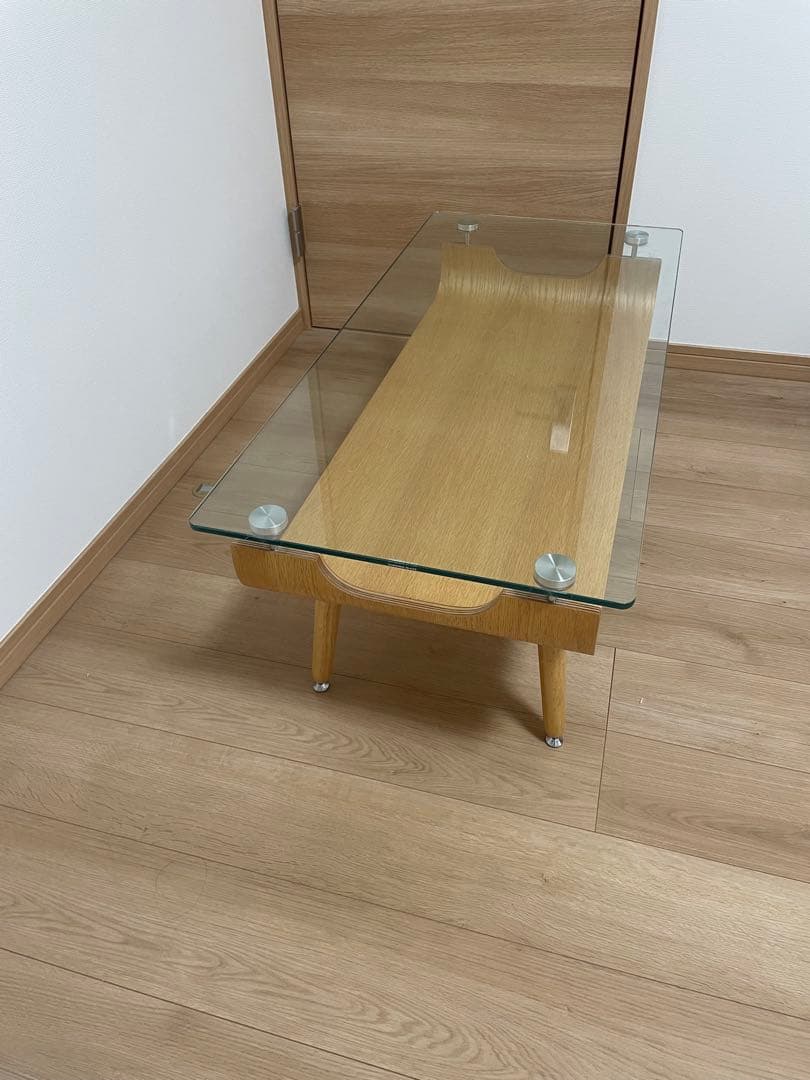 ニトリ　ガラス天板の木製センターテーブル