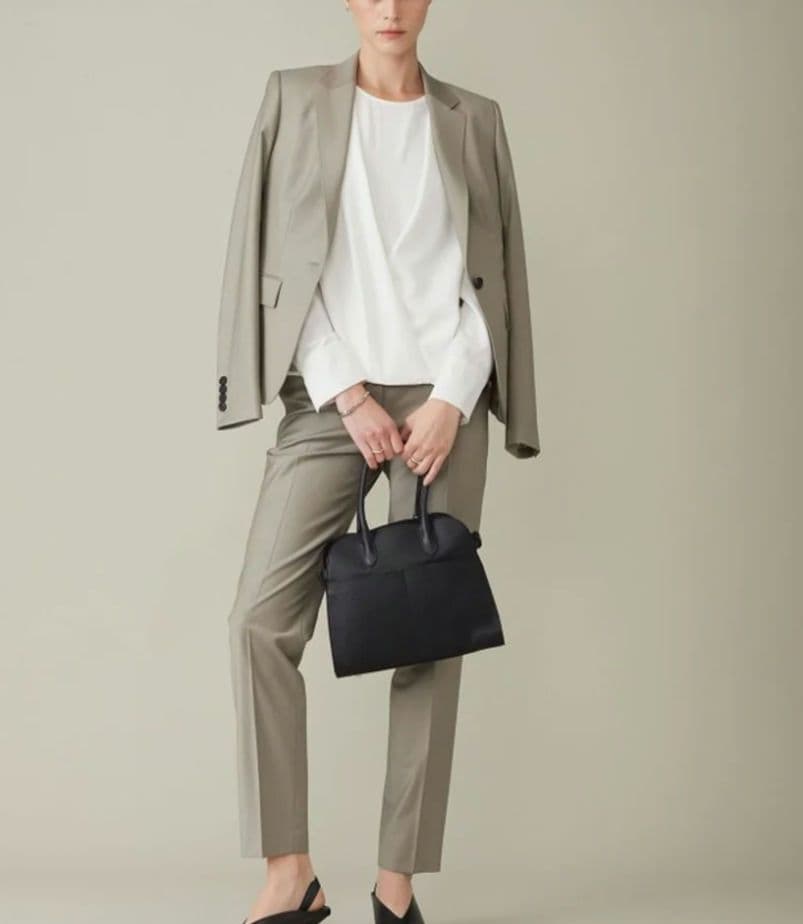 タグ付き✨ICB アイシービー　セットアップ ジャケット　パンツスーツ