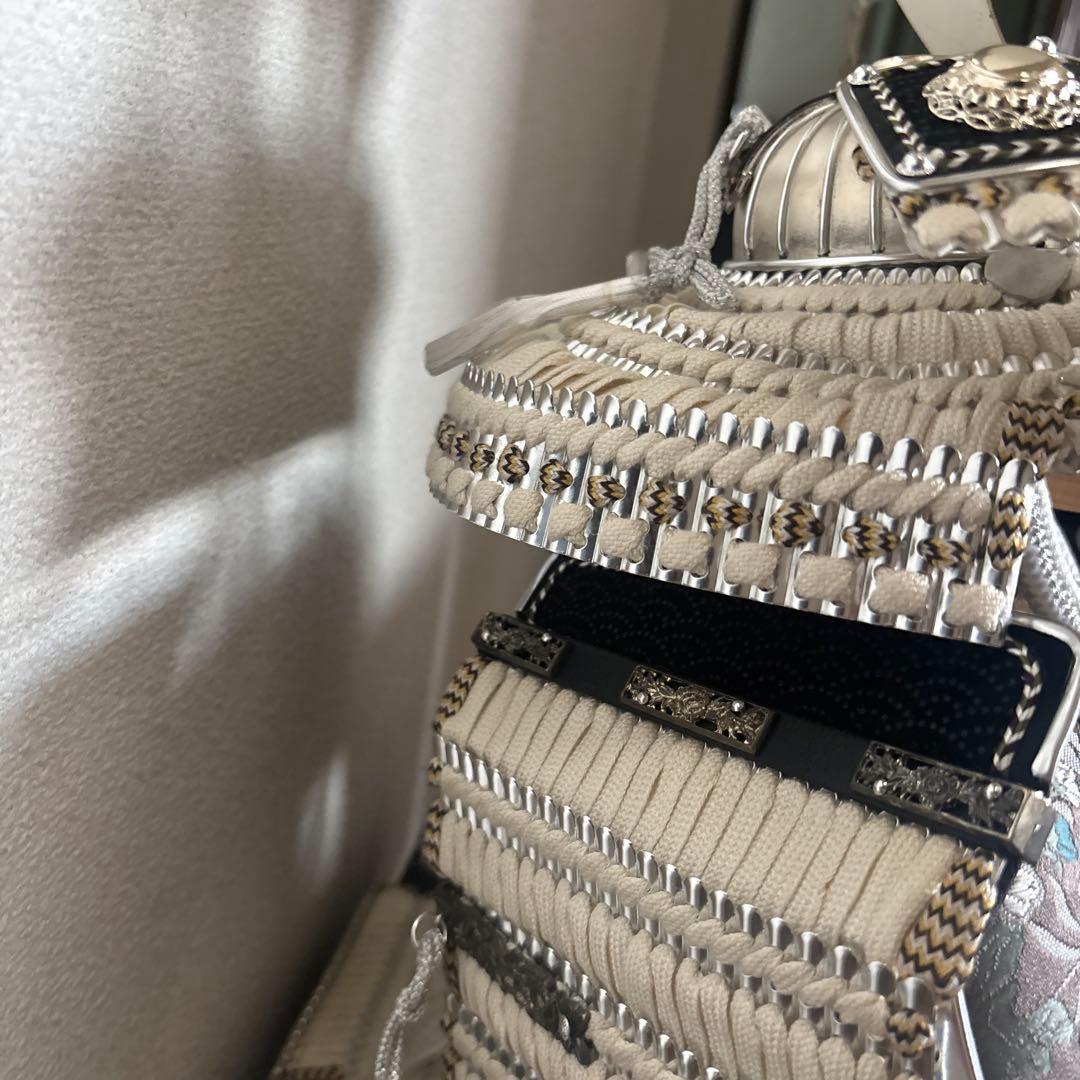 17.五月人形 武士の鎧デザイン 正絹威 収納式 白虎 寿峰作 兜