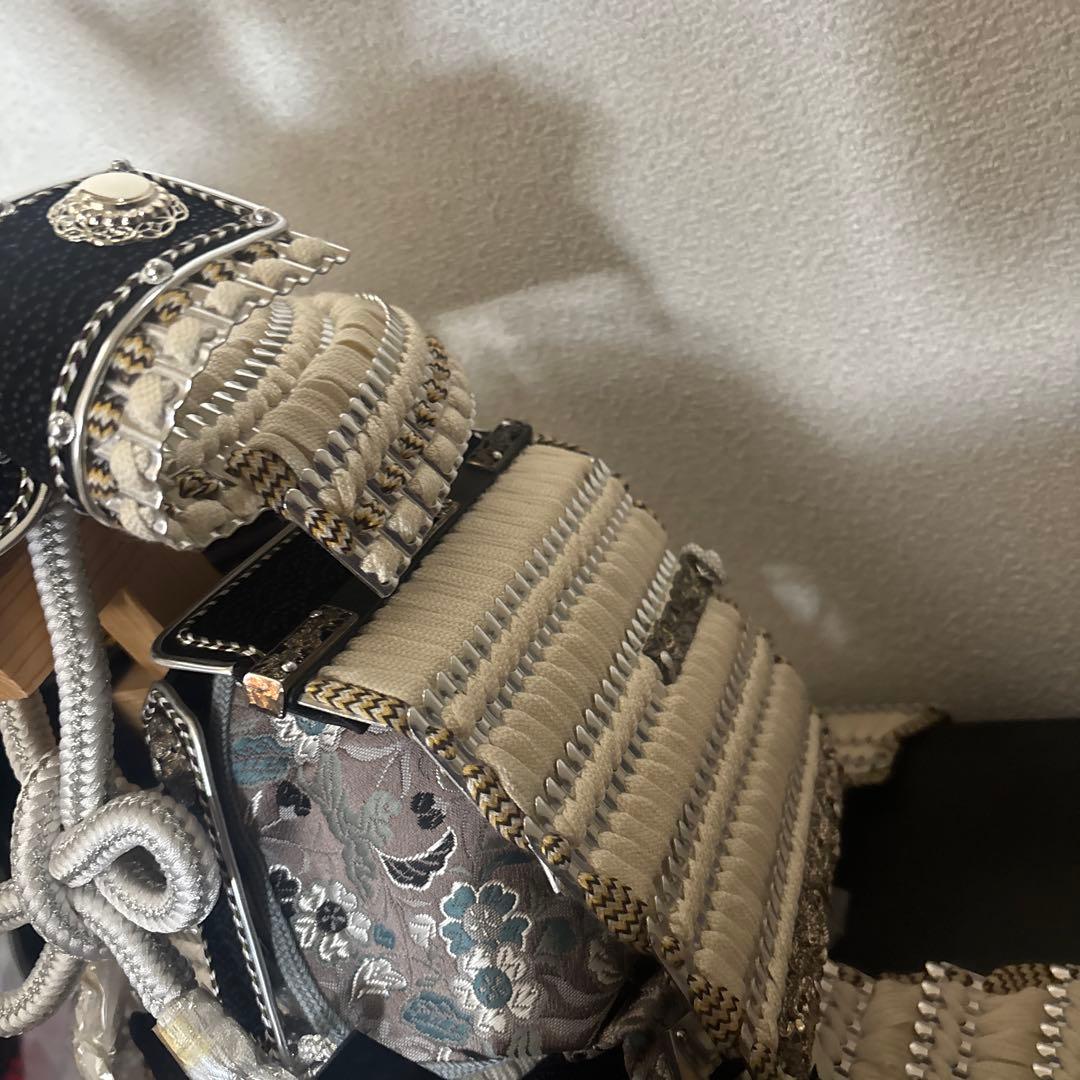 17.五月人形 武士の鎧デザイン 正絹威 収納式 白虎 寿峰作 兜