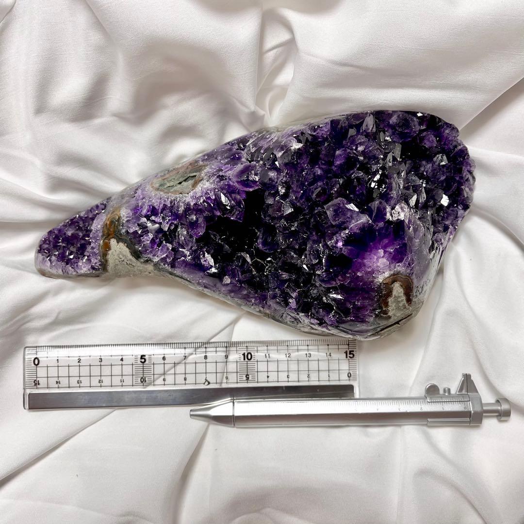 極上　ウルグアイ産アメジスト　アメジスト　クラスター　原石　天然石　水晶　置物