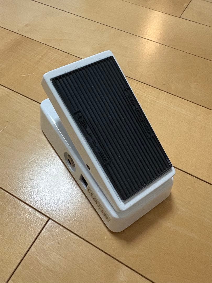 crybaby bass ワウペダル