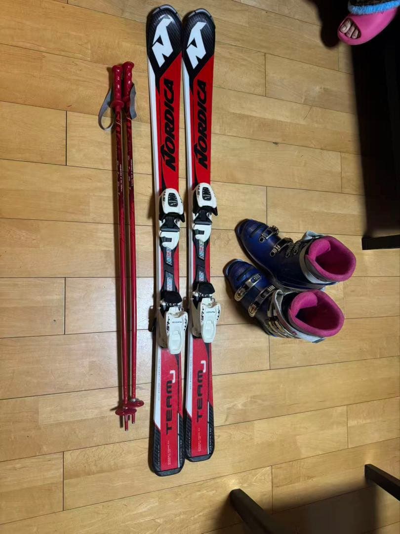 ノルディカ　スキー板セット　チームＪレース　サイズ130 ブーツ23センチ