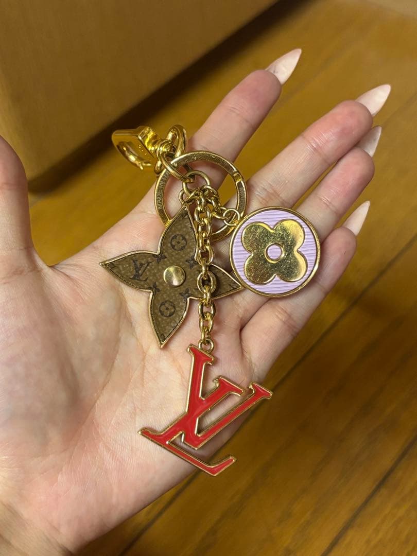 LOUIS VUITTON キーホルダー スプリング ストリート