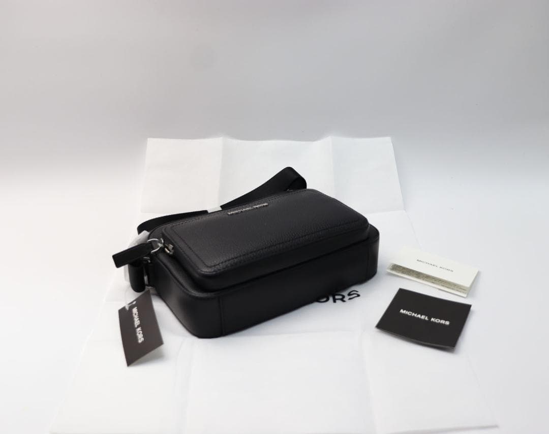 新品 マイケルコース COOPER ペブルレザー ユーティリティー クロスボディ