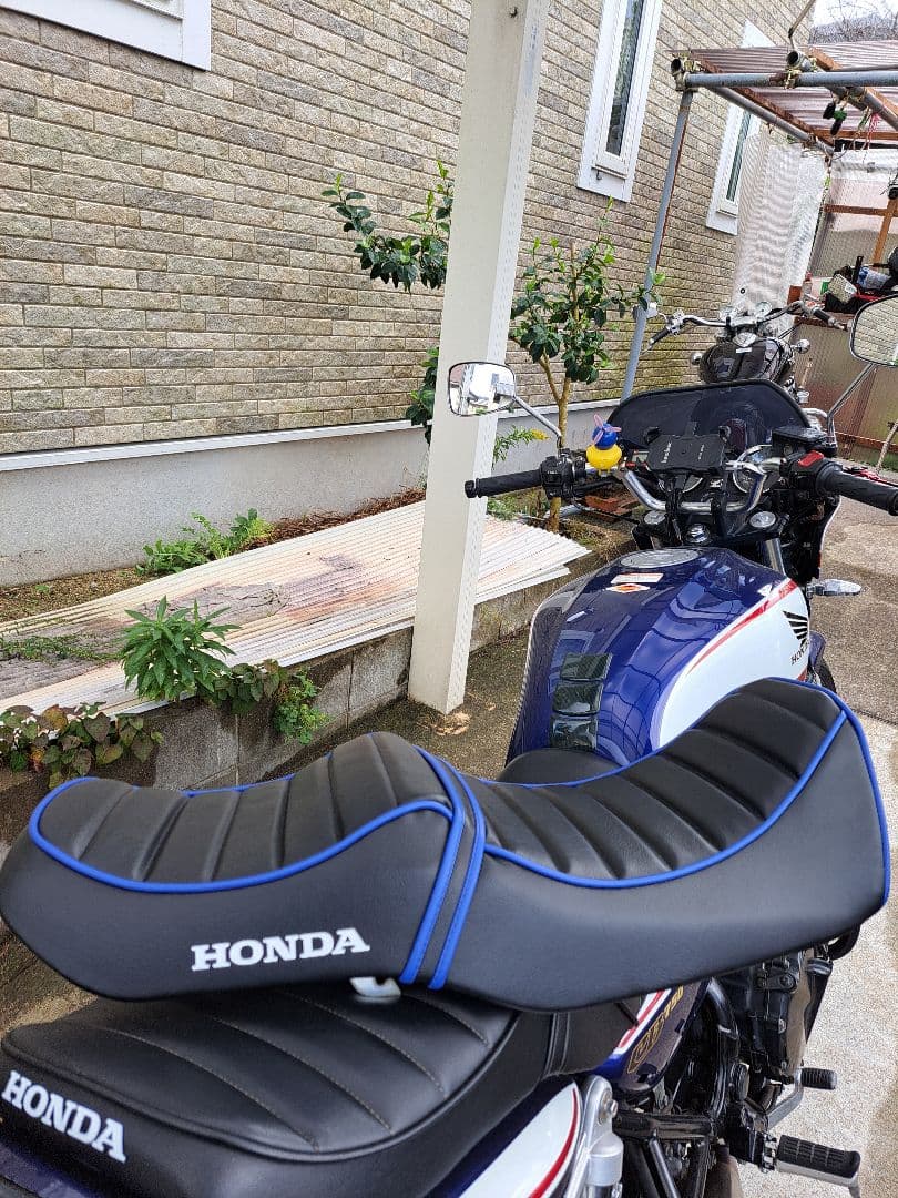 ホンダ　CB750 RC42 タックロールシート