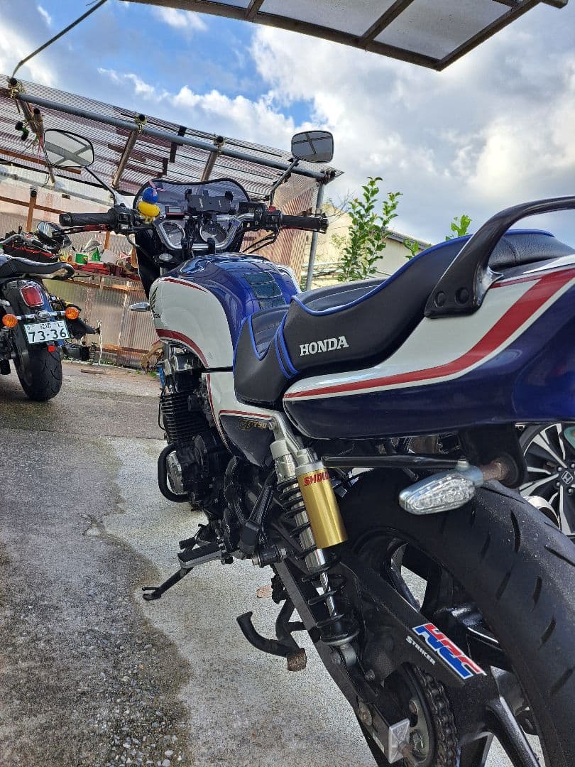 ホンダ　CB750 RC42 タックロールシート