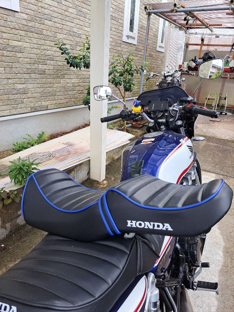 ホンダ　CB750 RC42 タックロールシート