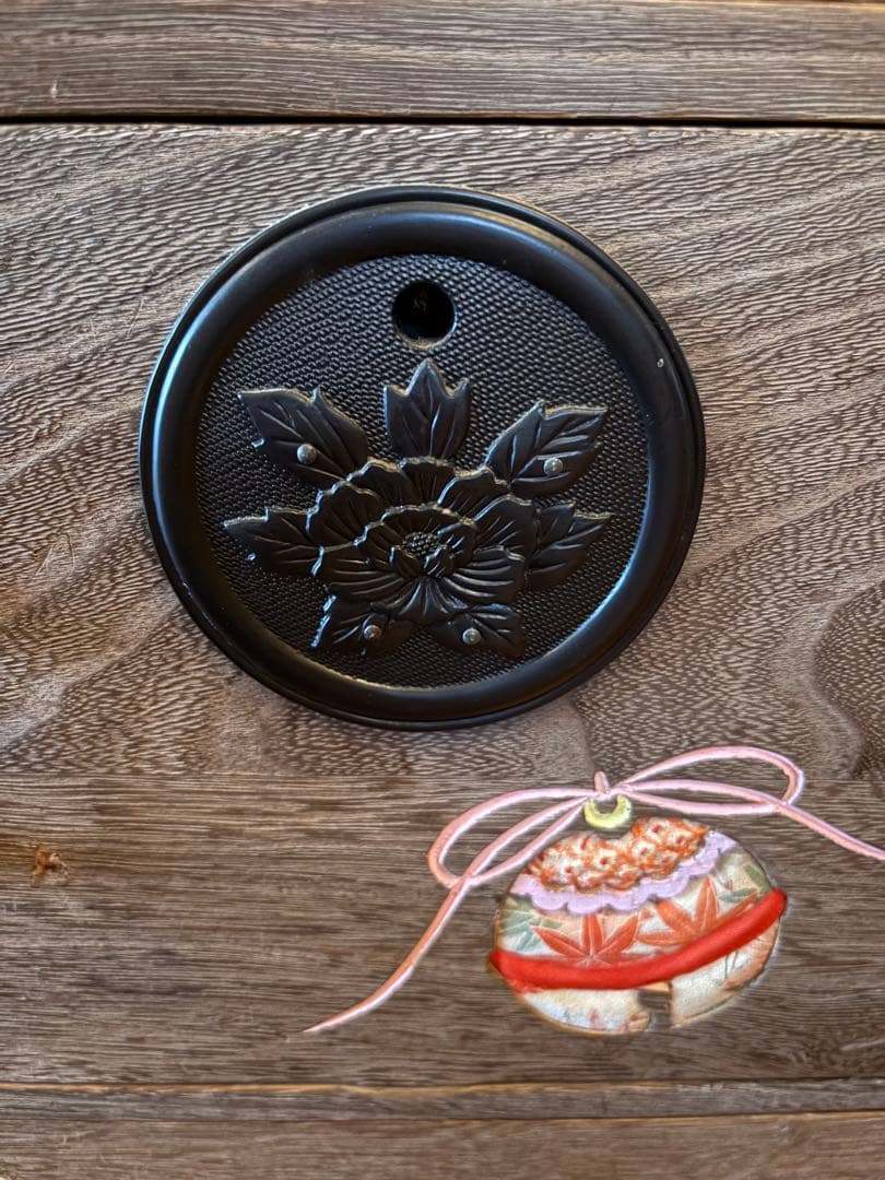 箱長　箪笥　木目込　桐木目込細工　鈴　昭和レトロ　インテリア　訳あり