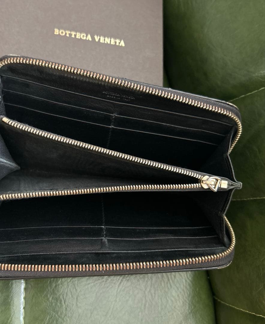 大人気★Bottega Veneta ★ブラックレザー長財布