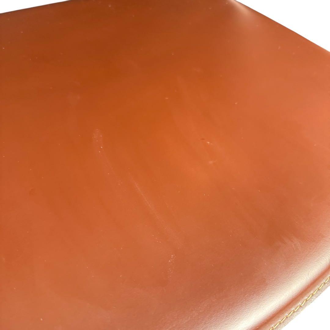 HR649 カリガリス　CICLADI 本革ダイニングチェア　レザーチェア