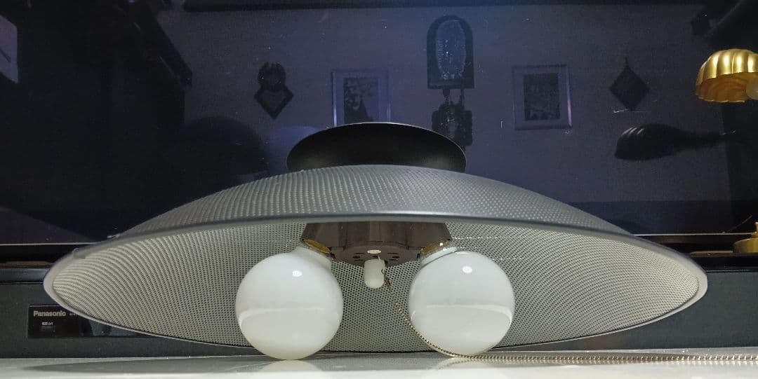 レア　廃盤　1980's　スペースエイジ　ポストモダン　パンチングメタル　ライト