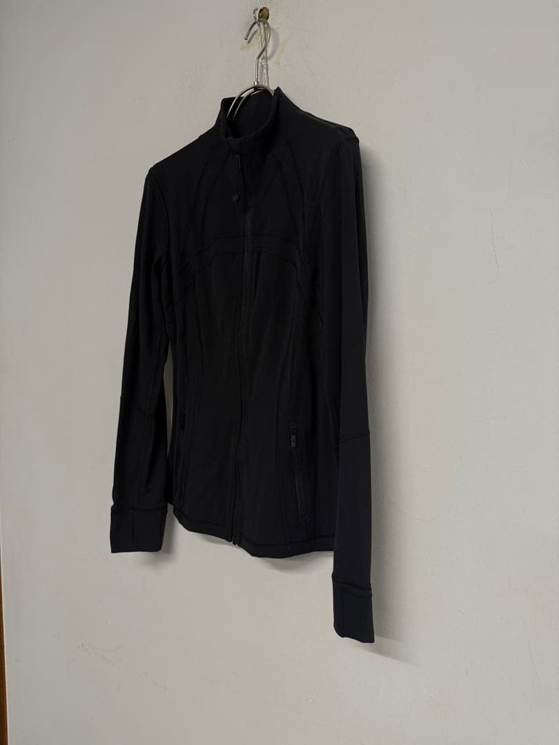 美品。lululemon ルルレモンDefine ジャケット Luon