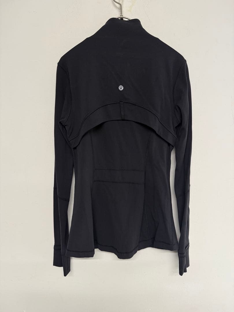 美品。lululemon ルルレモンDefine ジャケット Luon