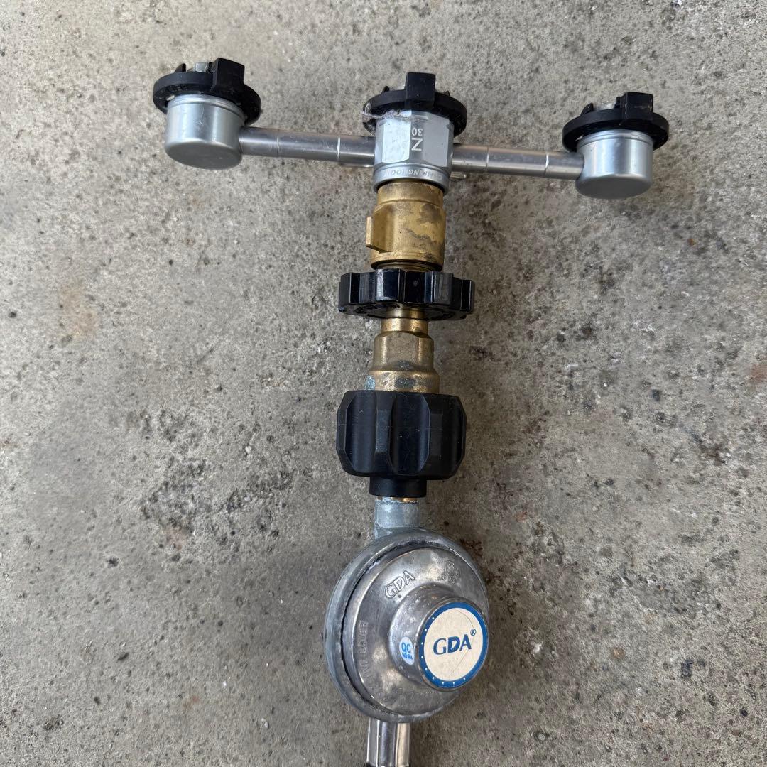 携帯用LPガス給湯器 7L タンクレス 湯沸器 1.85 GPM 熱湯ヒーター