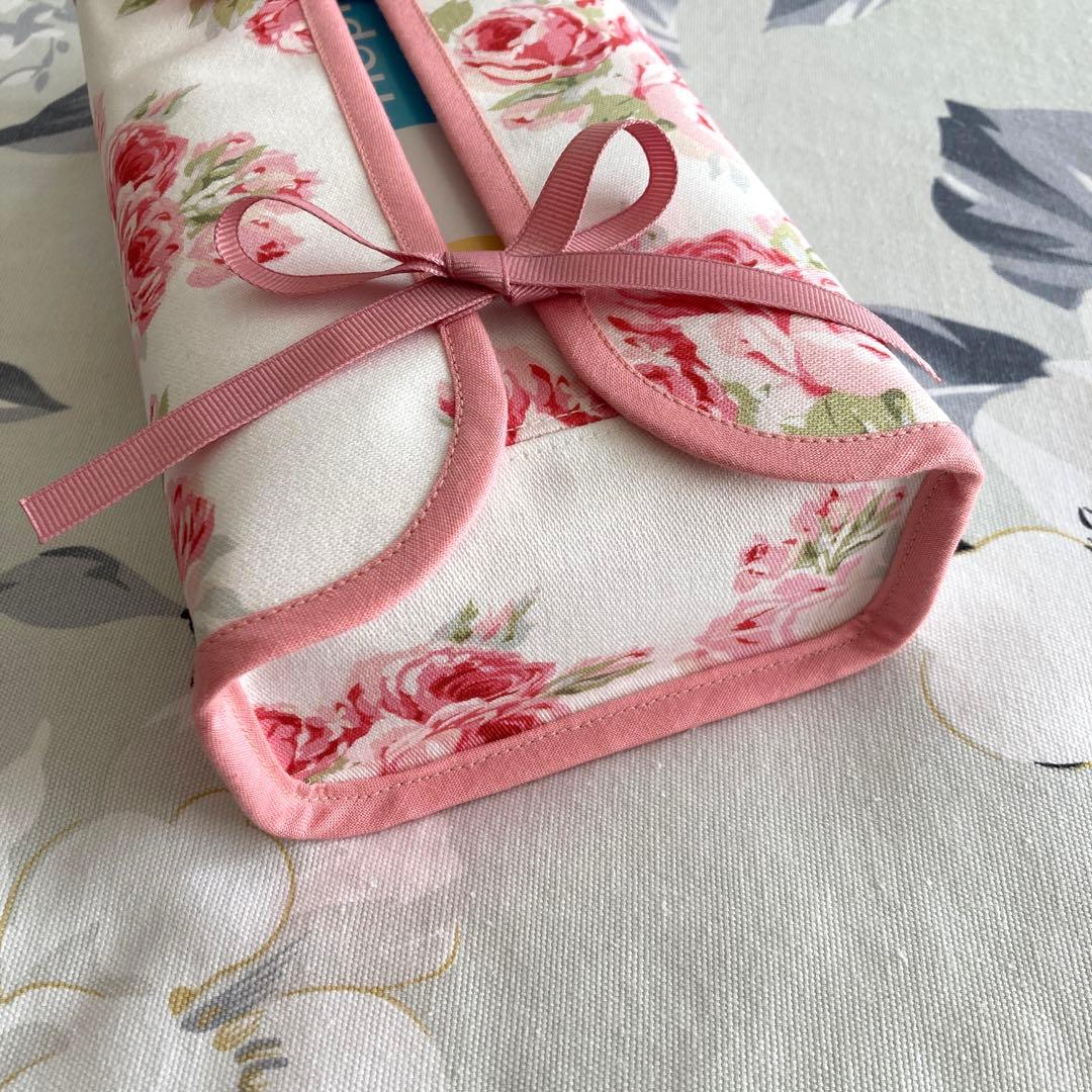 ローラアシュレイ　ティッシュケース①