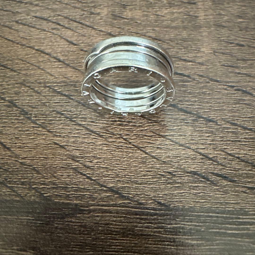 BVLGARI ビー・ゼロワンになります。