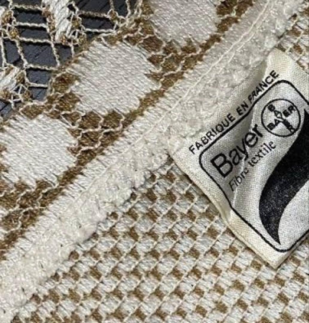 フランス製　ビンテージ特大テーブルクロスとテーブルナプキン10枚セット　新品札付