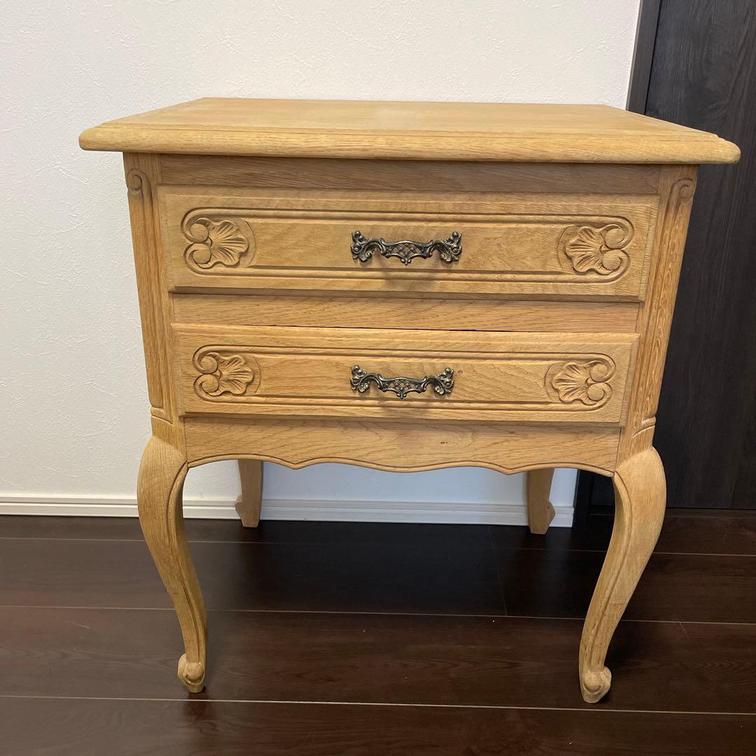 アンティーク　ビンテージ ベッドサイドテーブル サイドテーブル　猫脚　剥離