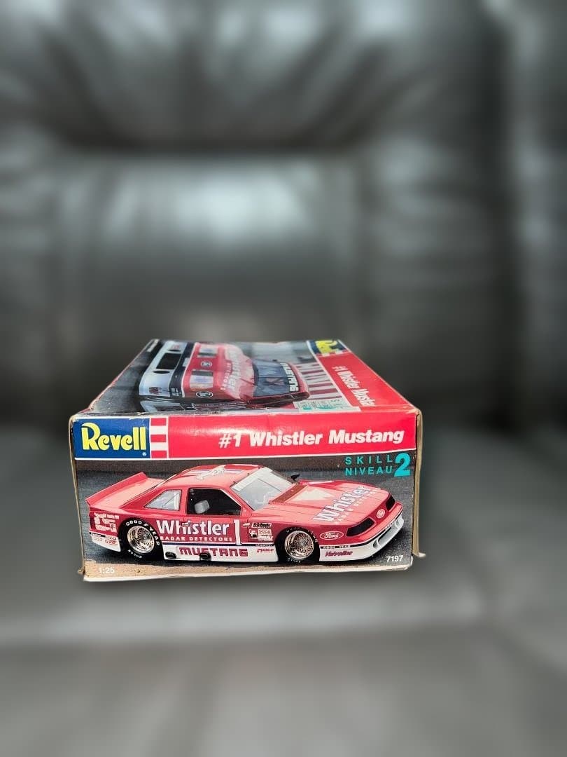 レベル 1/25 マスタング & '57シェビー プラモデル 2点セット 未組立